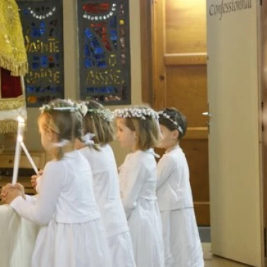1ere communions 2008 104