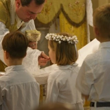 1ere communions 2008 112