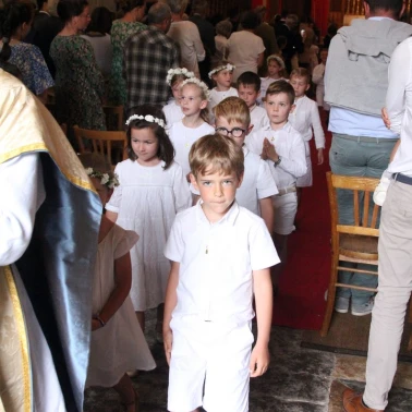 2025 06 15 Premieres Communions 0025