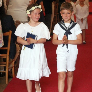 2025 06 15 Premieres Communions 0028