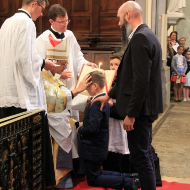 2022-05-07-Confirmations-0047