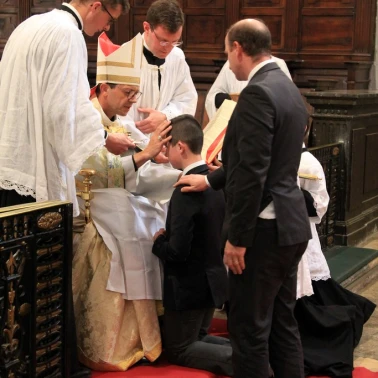 2022-05-07-Confirmations-0027