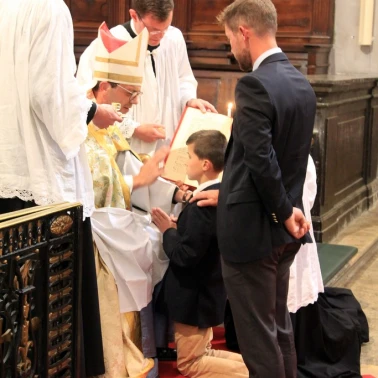 2022-05-07-Confirmations-0033