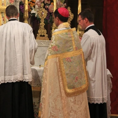 2022-05-07-Confirmations-0097