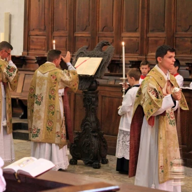 2022 05 23 vepres pontificales messe solennelle 0080