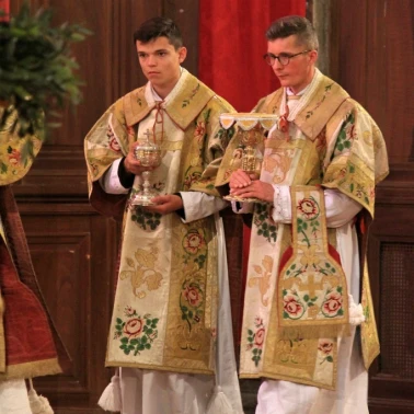 2022 05 23 vepres pontificales messe solennelle 0094