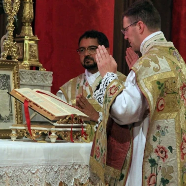 2022 05 23 vepres pontificales messe solennelle 0127