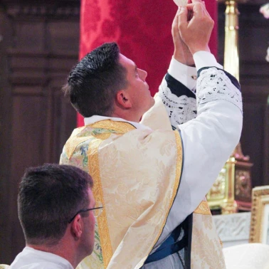 2022 06 16 Premieres Communions Fete-Dieu0048