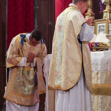 2022 06 16 Premieres Communions Fete-Dieu0057