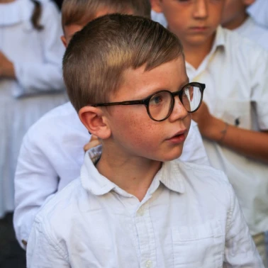 2022 06 16 Premieres Communions Fete-Dieu0072