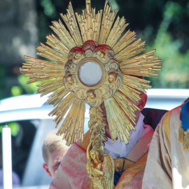 2022 06 16 Premieres Communions Fete-Dieu0086