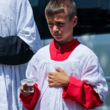 2022 06 16 Premieres Communions Fete-Dieu0093