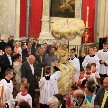 2020-06-14-solennite-fete-Dieu-0044