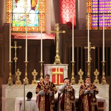 2020-06-28-st-irenee-rit-solennel-lyonnais-2-0044