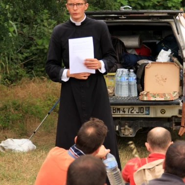 2019-07-04-05-06-pelerinage-homme-cotignac-0045