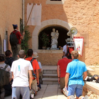 2019-07-04-05-06-pelerinage-homme-cotignac-0026