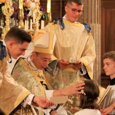 2019-10-19-confirmations-0016