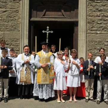 2013 06 09 communions solennelles