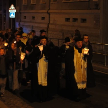 2012 12 08 procession 0014