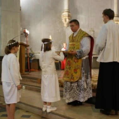 2010 06 13 communions solennelles 104