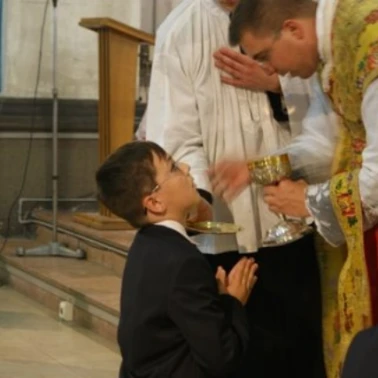 2010 06 13 communions solennelles 108